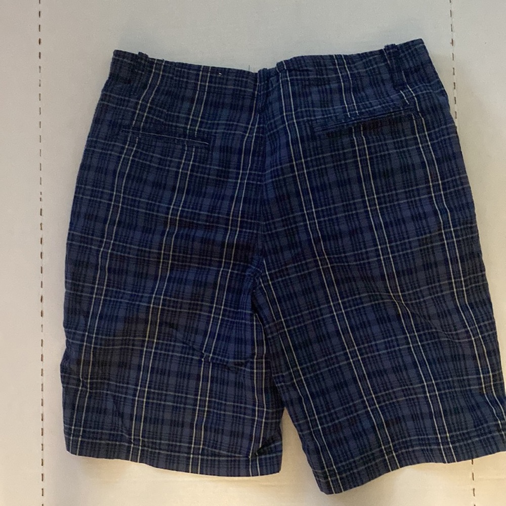 Shorts - Picture 3 of 3